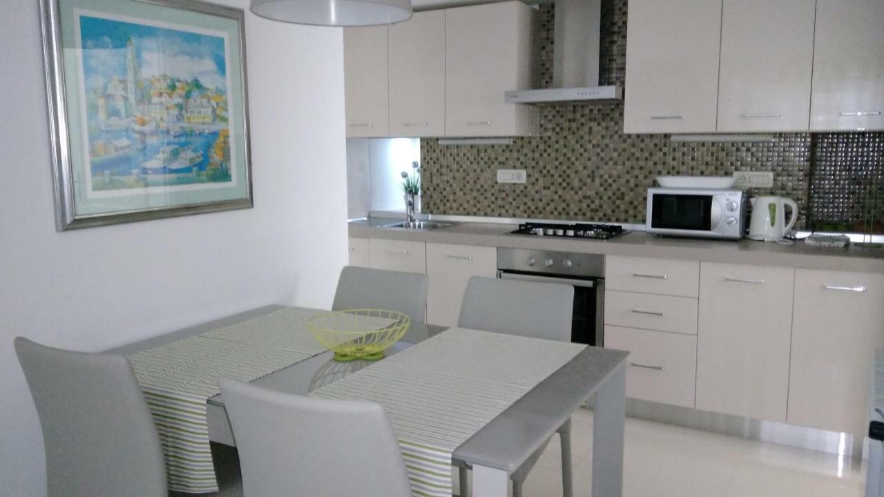 Corte Dei Merli Apartment & Studio 罗维尼 外观 照片